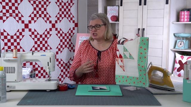 Behind the Seams: National Jelly Roll Day & Tutorial on How to Trim Up Blocks! | Fat Quarter Shop смотреть онлайн
