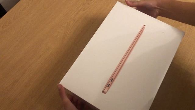 Unboxing My very First MacBook Air M1 2020 256GB (GOLD) in 2023 | Hellog1 смотреть онлайн