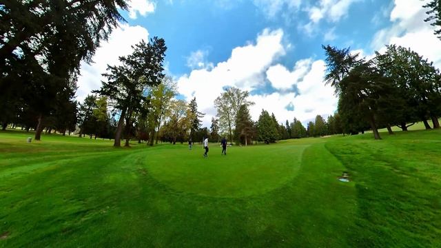 A Full Round at Bellevue Golf Club смотреть онлайн