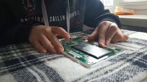 Книга PocketBook с дефектом не включается