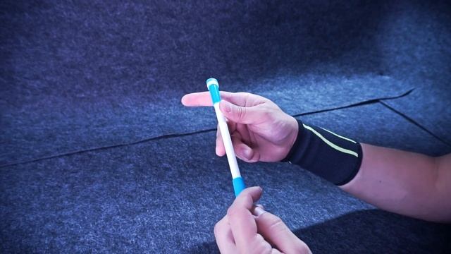 Thumb Around - basic pen spinning trick for beginners / tutorial смотреть онлайн