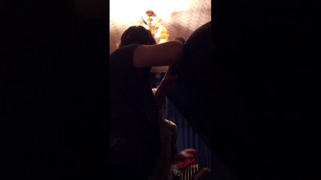 Как надувать матрац ртом смотреть онлайн