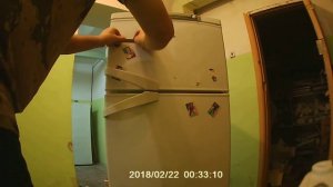 Как убрать наклейки с холодильника.