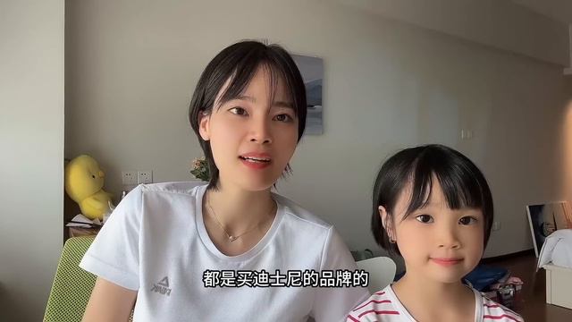 越南小姨子独自来中国，越南媳妇亲自去接她，下个月专场迪士尼！【越南玄妹在成都】 смотреть онлайн