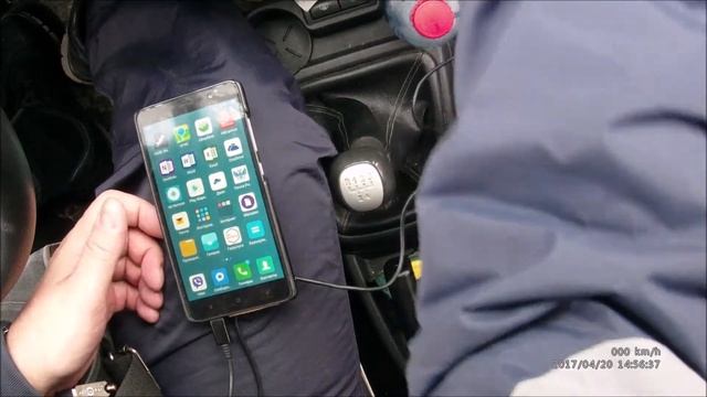 Xiaomi Автомобильное Зарядное Устройство USB смотреть онлайн