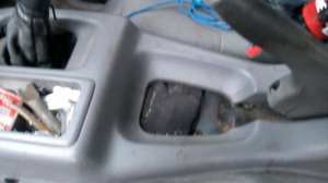 Nissan Serena c23.  Как я издеваюсь над мастерами на СТО.