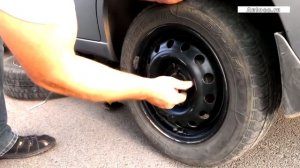 Как поменять колесо на автомобиле, замена колеса