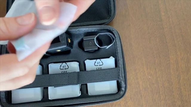 Unboxing new 2020 FotoWelt AIRPLUS UHF Wireless Microphone - double mic for iOS, Android and Camera смотреть онлайн