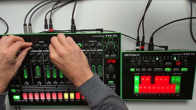 Techno Jam with TR-8 and TB-3 смотреть онлайн