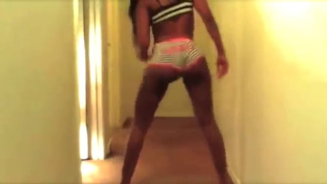 HoneyNut Duh! - Gurl Yo Butt So Big смотреть онлайн