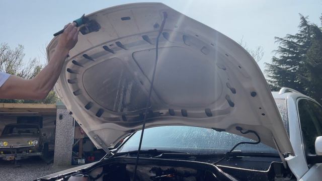 HOW TO CLEAN YOUR ENGINE BAY смотреть онлайн