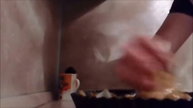 Сазан, запеченный с яйцом и молоком смотреть онлайн