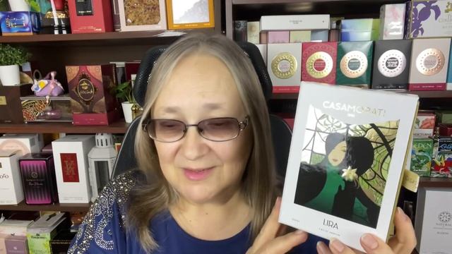 Lira Xerjoff. Уютное кафе, камин. Пирожное с лимонным кремом… Что ещё нужно для счастья? смотреть онлайн