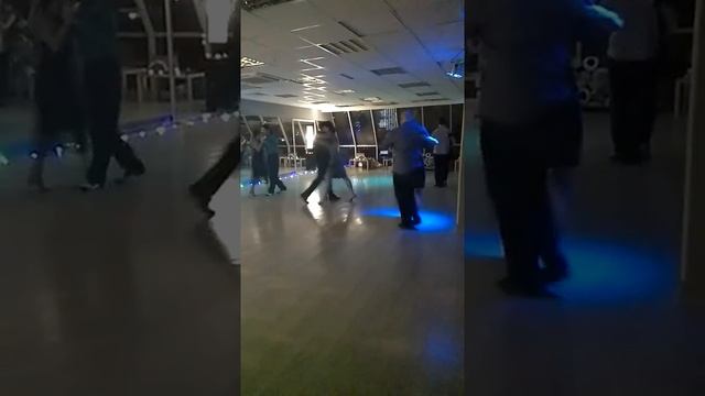 Во время последней танды на милонге Панорамная (Екб) смотреть онлайн