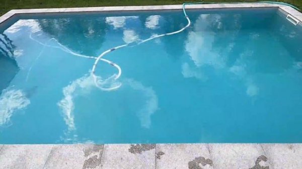 INTEX 28001 Auto pool cleaner - Does it really clean well? swimmingpool | Pool video