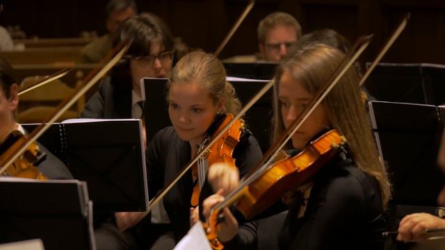 Nacht op de kale berg - Moessorgsky | USKO o.l.v. Gilles Michels смотреть онлайн