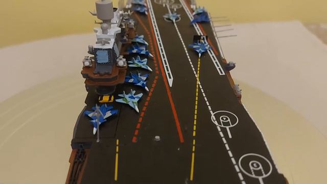 Модель тяжелого авианесущего крейсера Адмирала флота Советского союза Кузнецов. смотреть онлайн