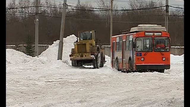Утром автобусы и троллейбусы не могли выйти в рейс смотреть онлайн