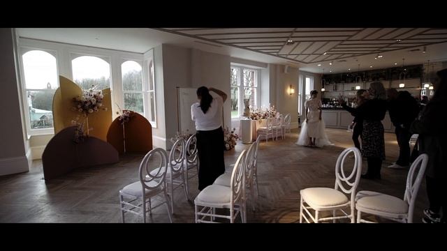 Styled Shoot at Albert's Standish / Emma Beaumont / Sass Flower / Daniella Makeup & Hair смотреть онлайн