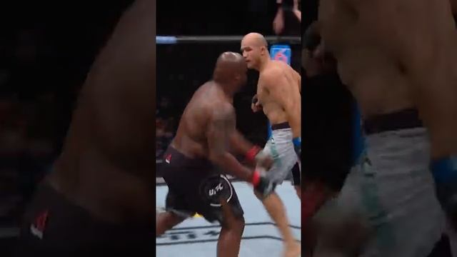 Деррик Льюис силён как никогда?