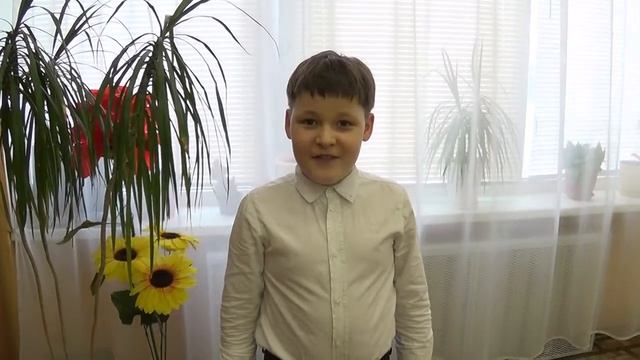 Страна читающая — Юдаков Даниил читает отрывок «Silentium!» Ф.И. Тютчев смотреть онлайн