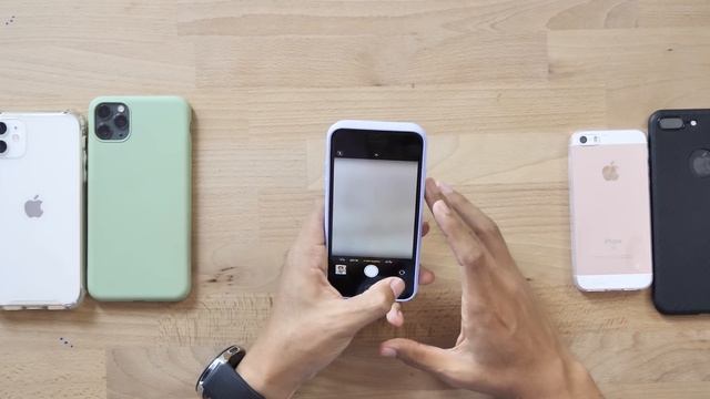 รีวิว iPhone SE 2020 เทียบกับ 11 Pro Max และ SE รุ่นแรกแล้วเป็นยังไงบ้าง ? смотреть онлайн