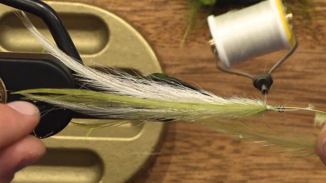 Ahrex - Chartreuse Sand Eel - tied by Mathias Ibsen смотреть онлайн