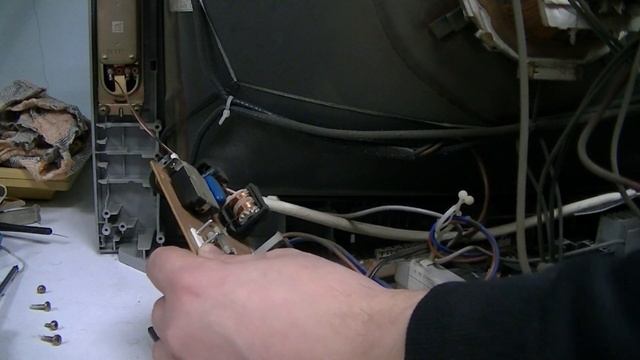 Ремонт старого телевизора ONIKS смотреть онлайн