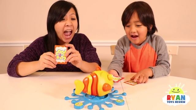 Let's Go Fishing with Fish Food Game for kids with Ryan ToysReview смотреть онлайн