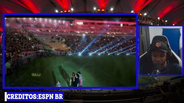 MARCELO SE EMOCIONA COM MARACANÃ LOTADO NA APRESENTAÇÃO PELO FLUMINENSE смотреть онлайн
