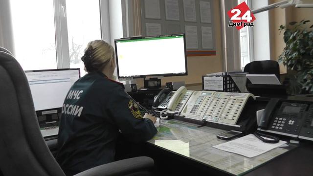 БОЛЕЕ 300 БУКЕТОВ РАЗДАЛИ ДИМИТРОВГРАДСКИМ ЖЕНЩИНАМ 8 МАРТА смотреть онлайн