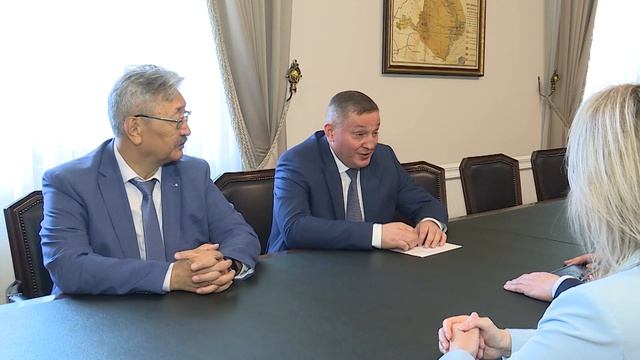Андрей Бочаров провел рабочую встречу с руководителем Федерального казначейства смотреть онлайн