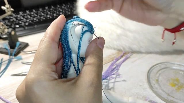Создание парика из канекалона для куклы смотреть онлайн