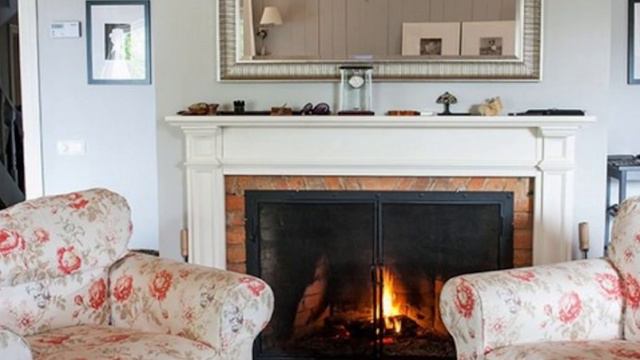 Супруги купили старую сельскую школу и сделали из ветхой лачуги дом мечты смотреть онлайн