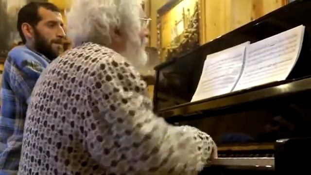 Моцарт. Фортепианный концерт №19, ч.2. Адажио. Иоанн Береславский, Тео Леонов (в 4 руки) смотреть онлайн
