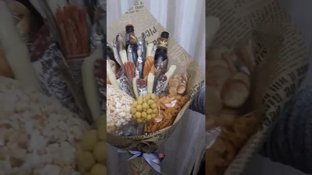 букет для мужиков на 23е! вот это я понимаю!)) смотреть онлайн