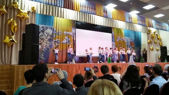 Танец рок-н-ролл от ТЦ МегаДетки смотреть онлайн