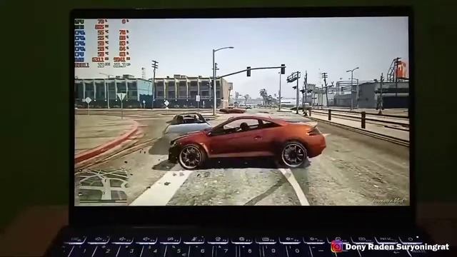 Tes gaming GTA 5 di laptop MSI Modern 14 b11mou i3 gen 11 смотреть онлайн