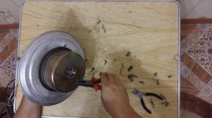 РАЗБИРАЕМ ПЫЛЕСОС ("УРАЛЕЦ М")