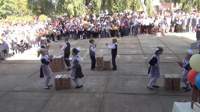 Танец "Строим школу" смотреть онлайн