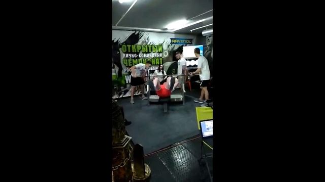 В лично-командном чемпионате Ростовской области, в жиме лежа, Геннадий Богданов занял первое место смотреть онлайн