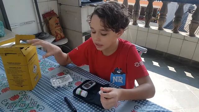 Trocando tambor de agulhas do lancetador Accu-Chek Multiclix - #diabetestipo1 смотреть онлайн