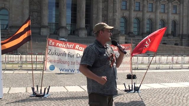 Ihr tragt doch die Verantwortung, Ihr seid doch die künftige Generation, wenn die überleben will ... смотреть онлайн