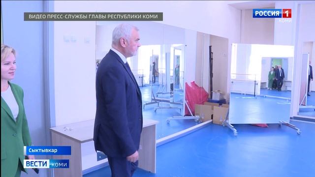 Владимир Уйба проверил готовность новой школы в Орбите смотреть онлайн