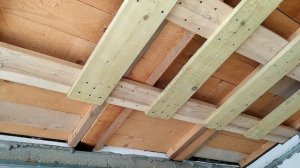 Основание потолка, на деревянных балках, под гипсокартон.