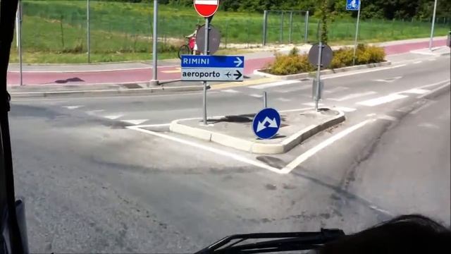 Италия, Римини Дорога из отеля в аэропорт смотреть онлайн