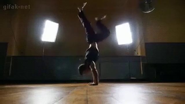 Ходит типо постене смотреть онлайн