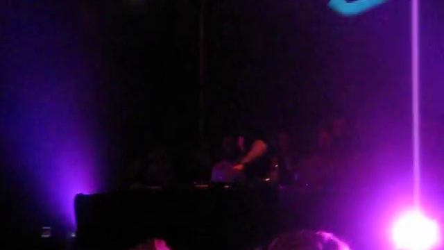 ERIC PRYDZ & DANA BERGQUIST @ BERNS 2009 смотреть онлайн