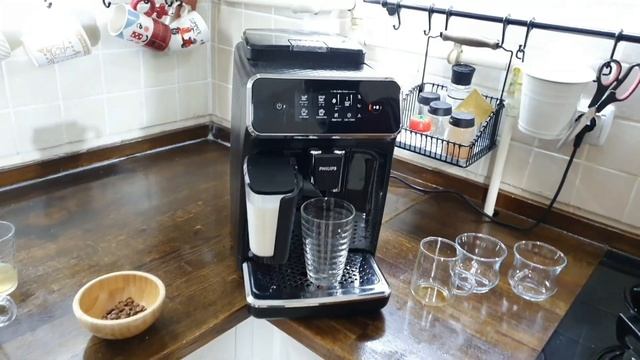 Philips ep2231 espresso makinesi☕50 gr çekirdek kahveyle kaç bardak kahve içilir? смотреть онлайн