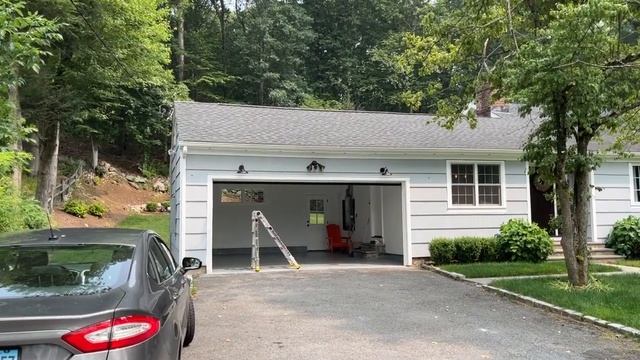 136. Дом в пригородах за $800,000. Мелкий заказ от 100 долларов и выше -светильник и датчик движени смотреть онлайн